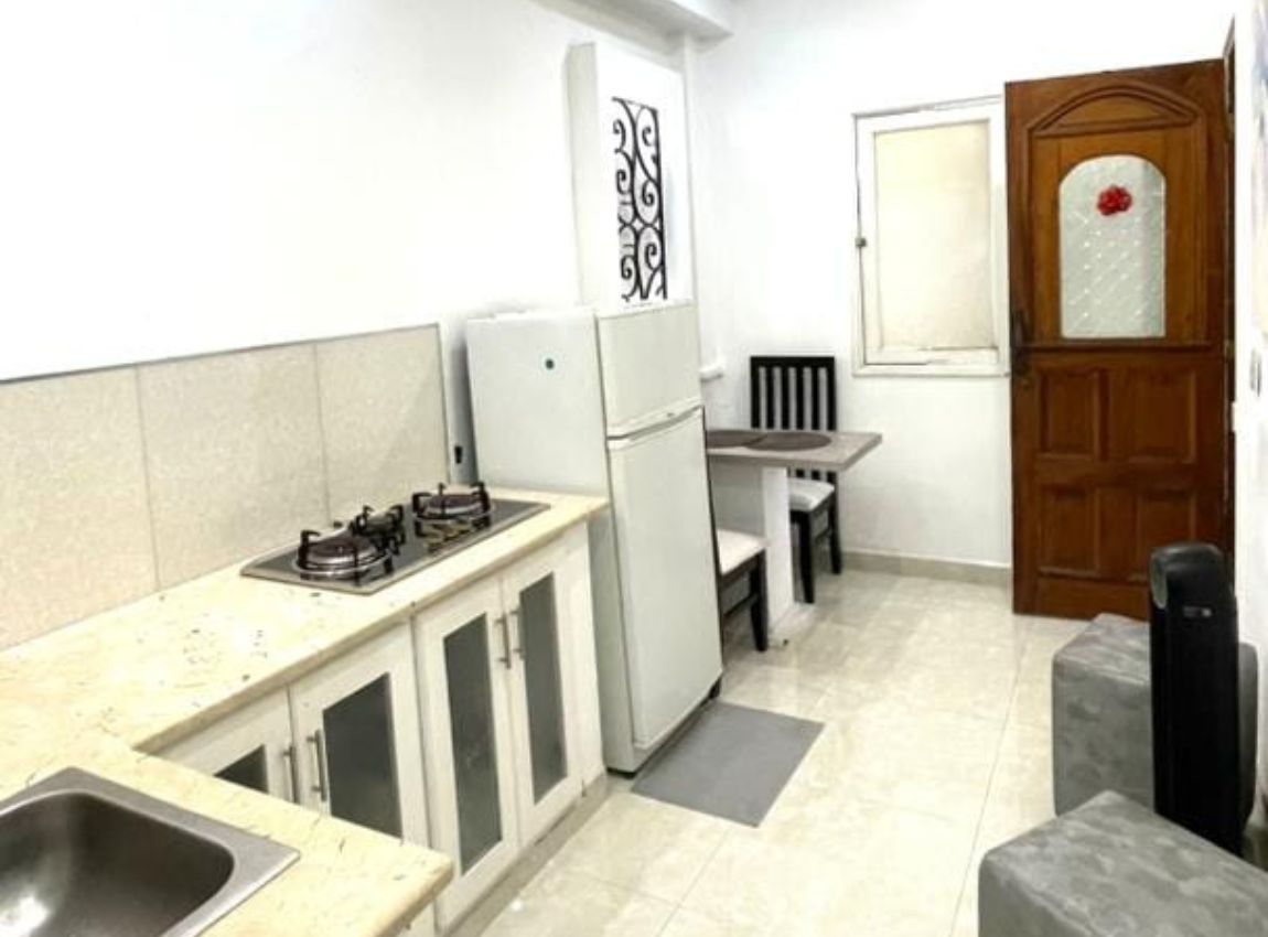 6. Apartamento cerca del hospital Calixto García, Vedado