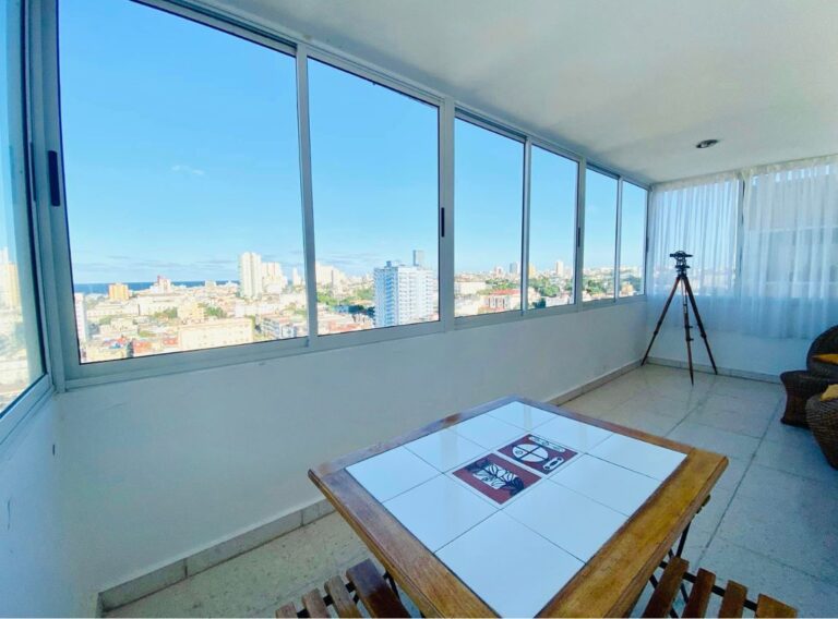 Apartamento cerca de Paseo y Malecón Vedado_2