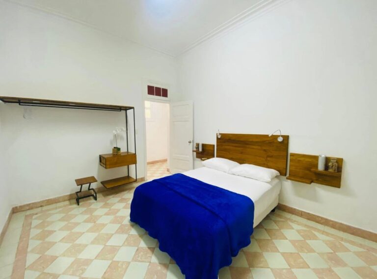 Apartamento en Miramar cerca del teatro Karl Marx_9