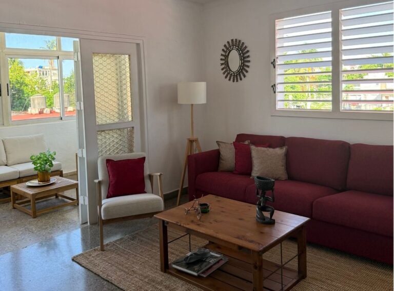 Apartamento en Calle 46 #104 e_ 1ra y 1raA, Playa_1