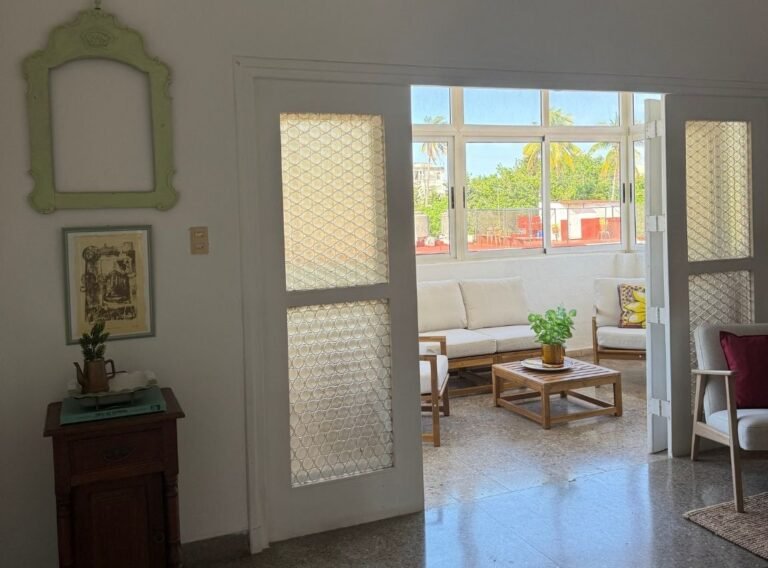 Apartamento en Calle 46 #104 e_ 1ra y 1raA, Playa_2