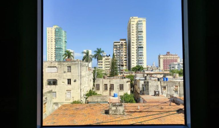 Apartamento en 13 entre E y F Vedado_6