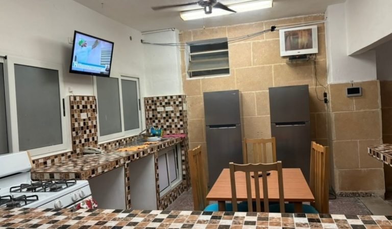 Casa en 9na entre I y J, Vedado_1 (2)