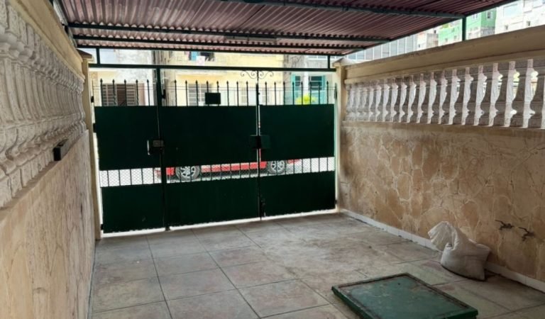 Casa en 9na entre I y J, Vedado_8