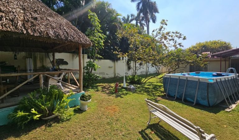 Casa independiente ubicada en Siboney, Playa_12