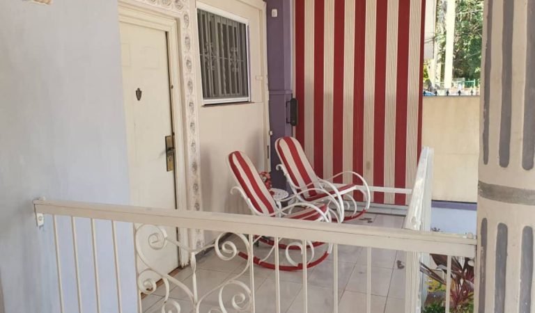 Casa ubicada cerca de Paseo, en Nuevo Vedado_2